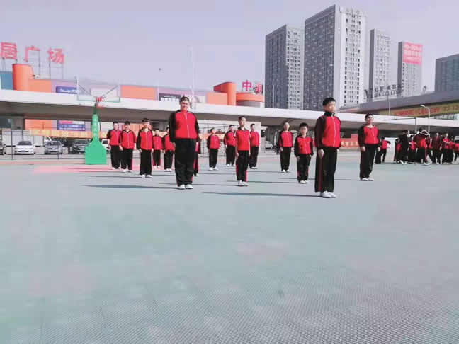 4.jpg